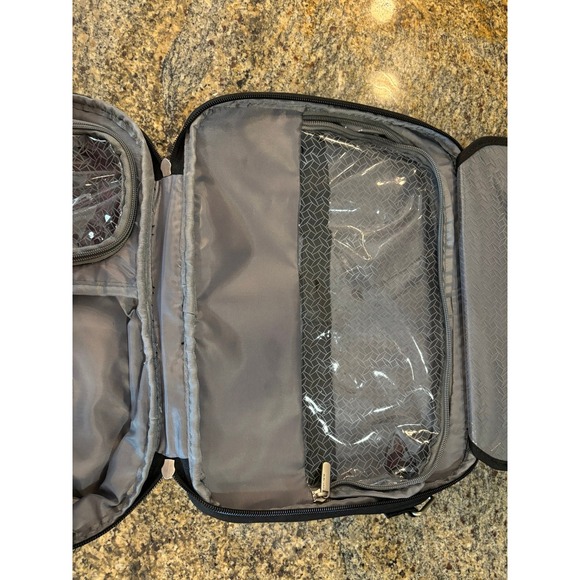 Travelon Complete Toiletry Bag‎ - RARE - Picture 6 of 11